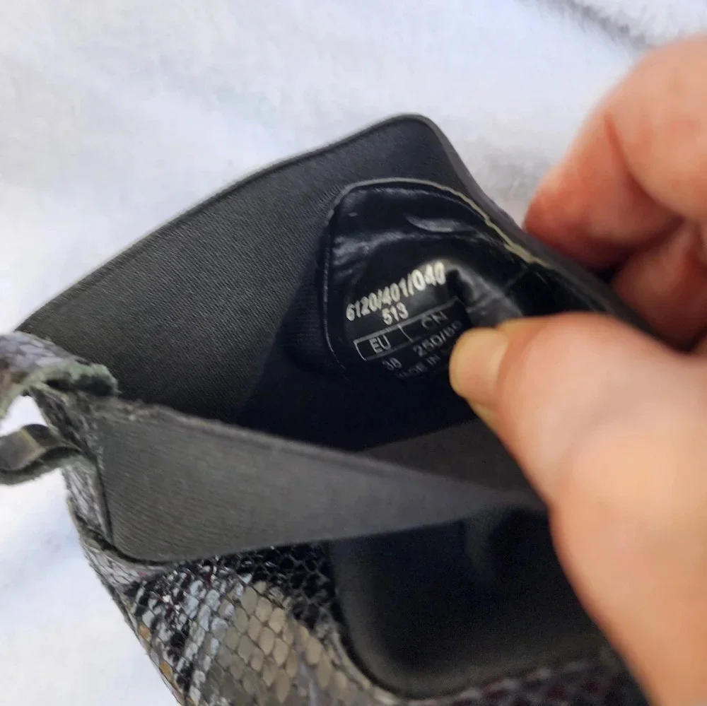 Zara Faux Snakeskin Chelsea Ankle Boots Black Pointed Toe Heeled 38 7.5 - Picture 8 of 12